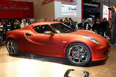 Alfa Romeo - Alfa Romeo 4C GTA concept in anteprima mondiale a Ginevra 2011